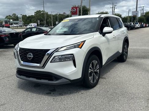 Certified 2023 Nissan Rogue SV FWD image 3