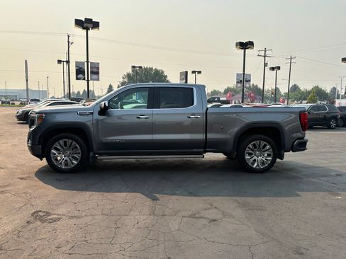 Used 2022 GMC Sierra 1500 Denali w/ Denali Reserve Package AWD/4WD image 3