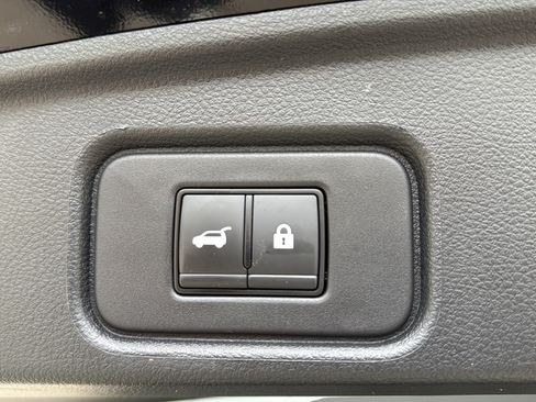Certified 2023 Nissan Pathfinder SL AWD/4WD image 17