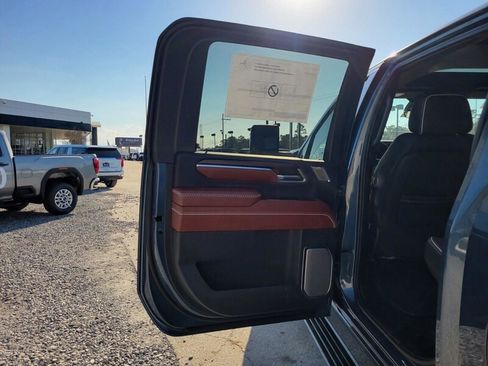 New 2026 GMC Sierra 3500 Denali Ultimate image 29