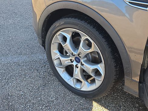 Used 2014 Ford Escape Titanium image 10