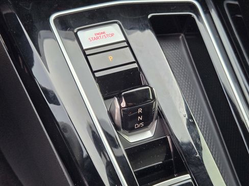 Used 2024 Volkswagen GTI Autobahn image 20