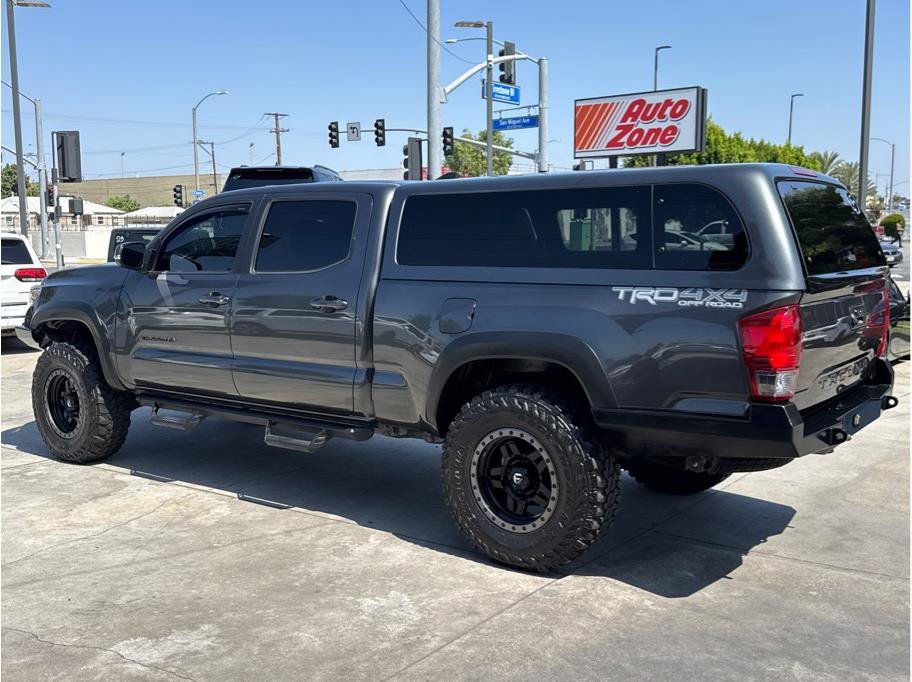 Used 2017 Toyota Tacoma TRD Off-Road w/ Tow Package AWD/4WD image 43