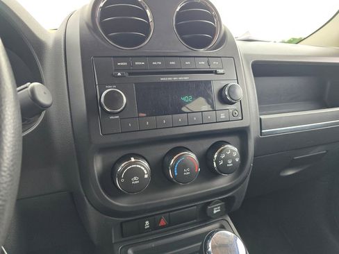 Used 2015 Jeep Patriot Sport image 17