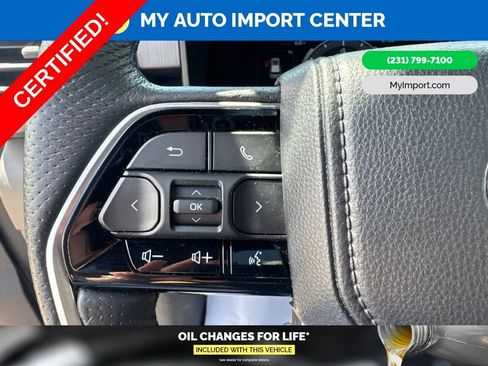 Certified 2023 Toyota Sequoia Platinum AWD/4WD image 17