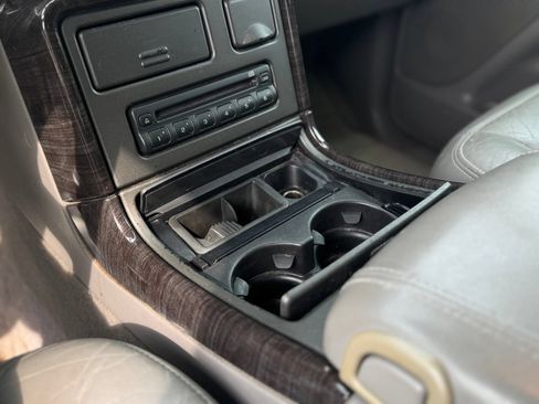 Used 2006 GMC Yukon XL Denali AWD/4WD image 19