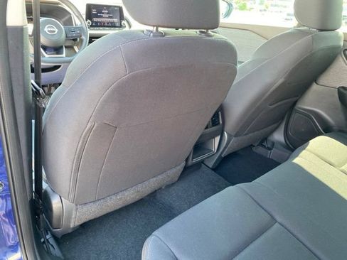 Used 2023 Nissan Rogue S AWD/4WD image 28