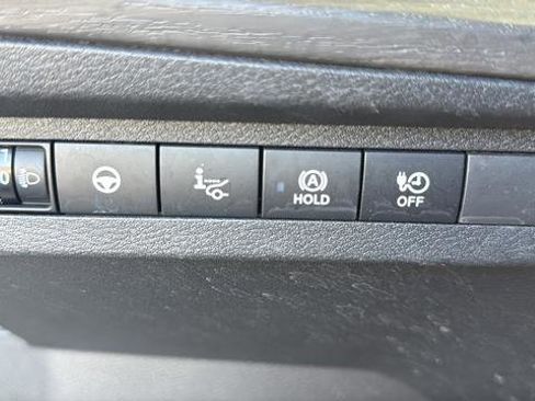 Used 2023 Nissan Ariya AWD image 13