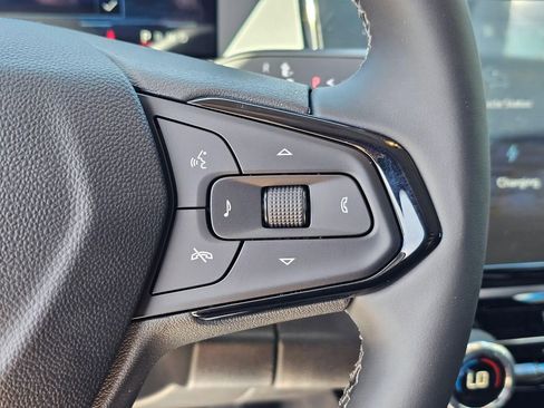 New 2027 Chevrolet Bolt LT w/ Comfort Package FWD image 25