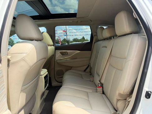 Used 2017 Nissan Murano Platinum w/ Platinum Technology Package AWD/4WD image 11