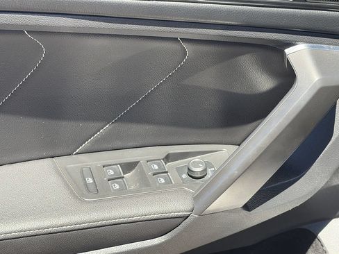 Used 2022 Volkswagen Tiguan SE FWD image 20