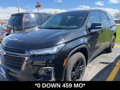 Used 2023 Chevrolet Traverse LT