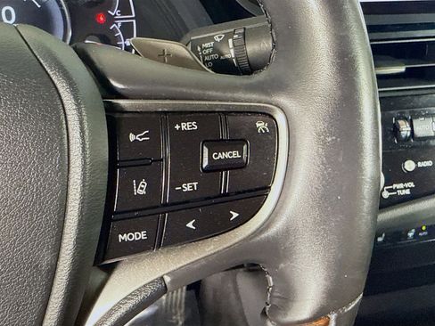 Used 2024 Lexus ES 300h Ultra Luxury image 15