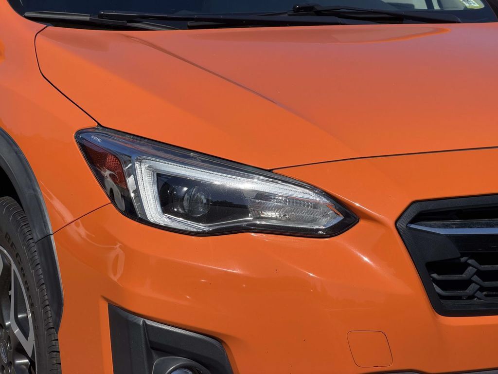 Used 2020 Subaru Crosstrek 2.0i Limited w/ Moonroof Package w/Navigation AWD/4WD image 9