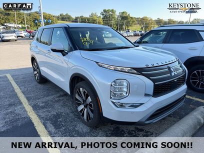Used 2025 Mitsubishi Outlander SE
