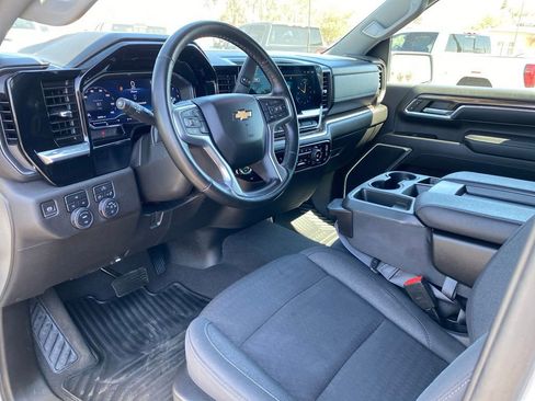 Used 2024 Chevrolet Silverado 2500 LT w/ Convenience Package AWD/4WD image 26