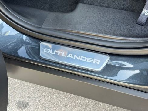New 2026 Mitsubishi Outlander SEL FWD image 13