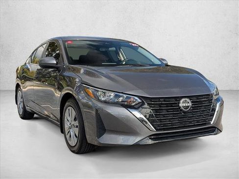 Certified 2025 Nissan Sentra S image 3