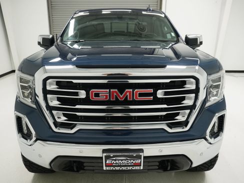 Used 2021 GMC Sierra 1500 SLT image 2