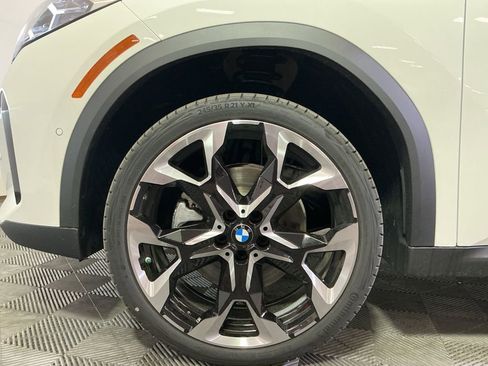 New 2026 BMW X2 xDrive28i w/ Convenience Package AWD/4WD image 8