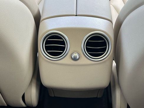 Used 2022 Mercedes-Benz GLC 300 GLC 300 image 19