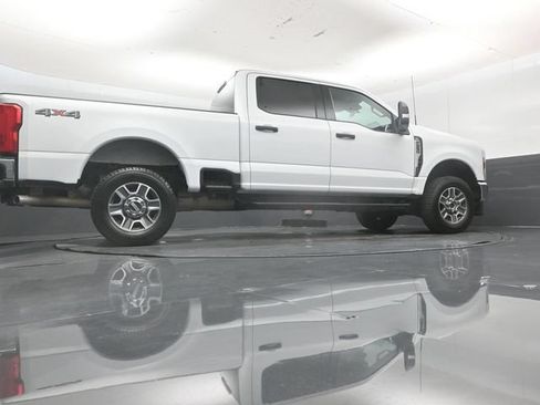 Used 2025 Ford F250 XLT AWD/4WD image 44