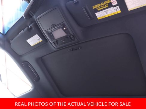 Certified 2019 Toyota Land Cruiser w/ Four Season Floor Mat Package AWD/4WD image 16