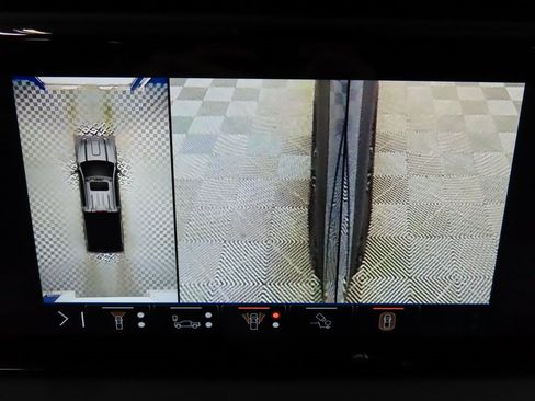 Used 2026 GMC Sierra 2500 Denali Ultimate image 19