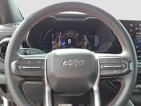 Used 2023 Chevrolet Colorado Z71 w/ Advanced Trailering Package image 16