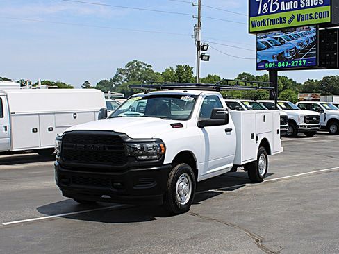 Used 2024 RAM 2500 Tradesman RWD image 3