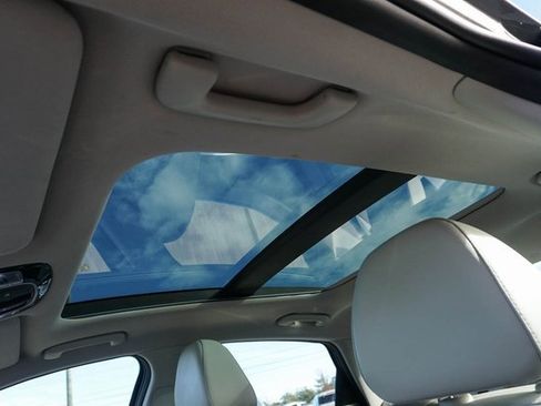 Used 2021 Hyundai Sonata Limited w/ Preferred Accessory Package image 30