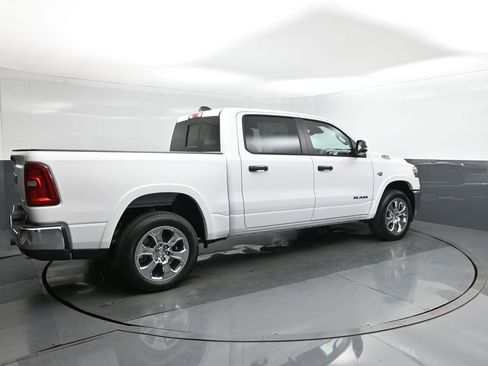 New 2026 RAM 1500 4x4 Crew Cab image 15
