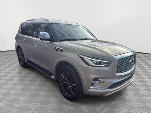 Used 2024 INFINITI QX80 Sensory w/ Cargo Package image 3