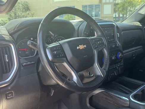 Used 2021 Chevrolet Silverado 2500 LTZ w/ LTZ Premium Package AWD/4WD image 8