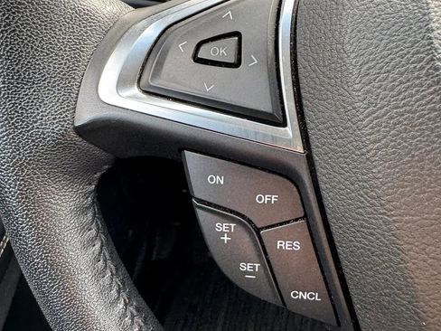Used 2018 Ford Edge Titanium w/ Technology Package AWD/4WD image 50