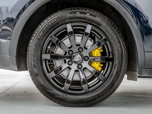 Used 2019 Porsche Cayenne image 15