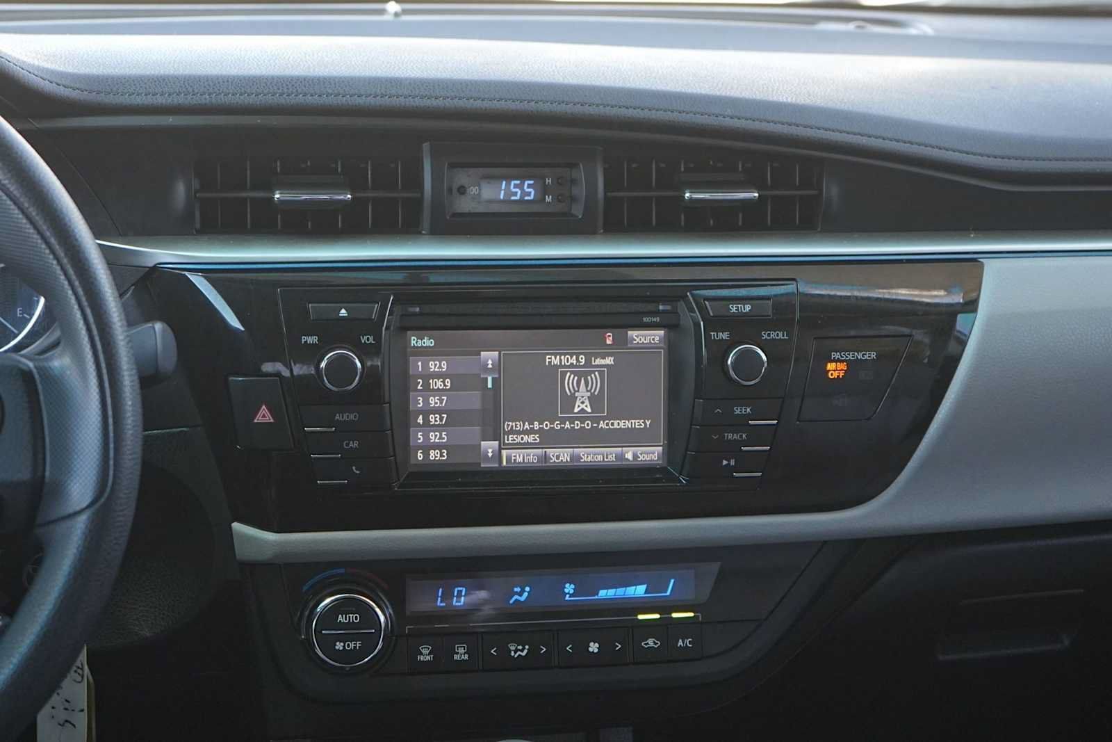 Used 2014 Toyota Corolla LE FWD image 20