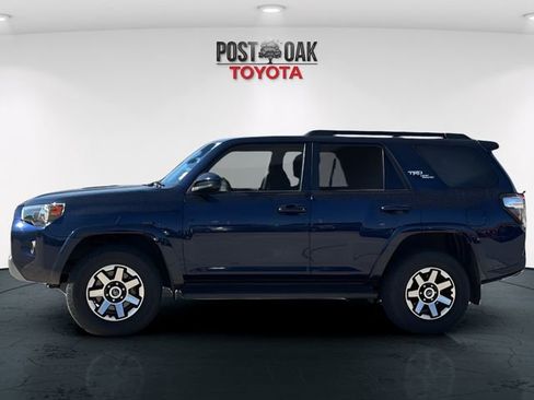 Used 2024 Toyota 4Runner TRD Off-Road image 4