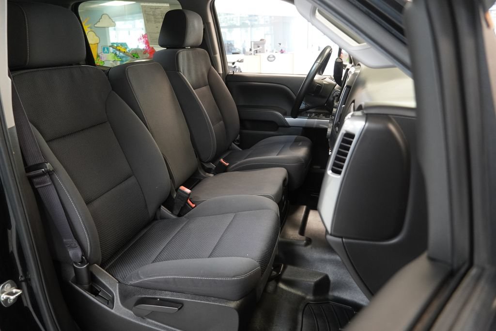 Used 2017 Chevrolet Silverado 1500 LT w/ All Star Edition AWD/4WD image 33