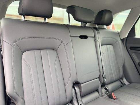 Used 2020 Audi Q5 2.0T Premium Plus w/ Premium Plus Package image 19