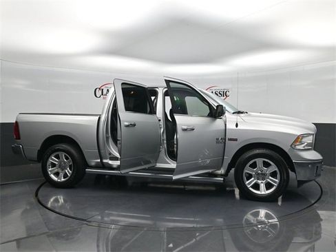 Used 2017 RAM 1500 Lone Star image 30