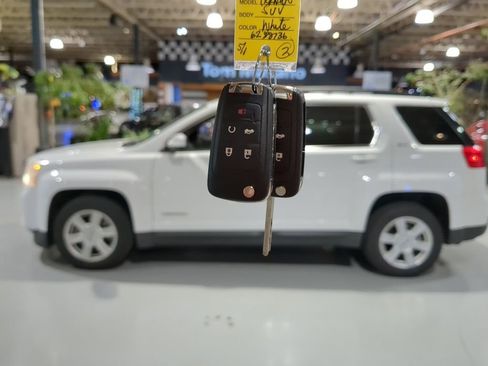 Used 2014 GMC Terrain SLT AWD/4WD image 4