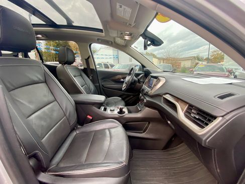 Used 2018 GMC Terrain Denali w/ Advanced Safety Package image 10
