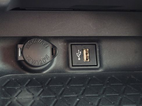 Used 2024 Toyota RAV4 XLE Premium image 19