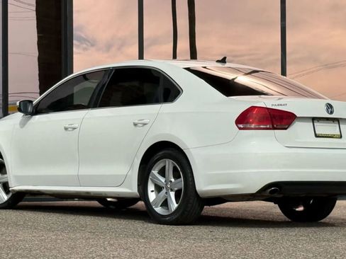 Used 2013 Volkswagen Passat 2.5 SE image 7