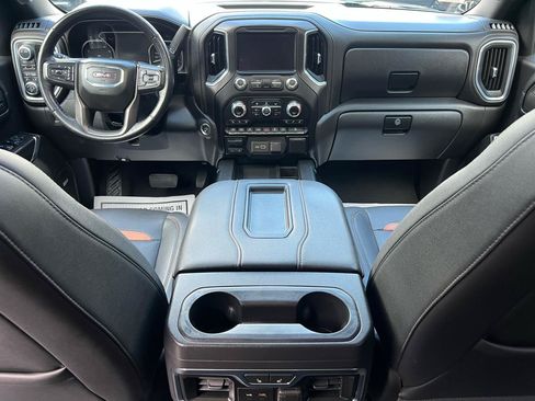 Used 2021 GMC Sierra 1500 AT4 w/ Technology Package AWD/4WD image 23
