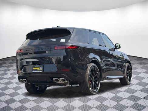 New 2026 Land Rover Range Rover Sport Dynamic SE AWD/4WD image 8