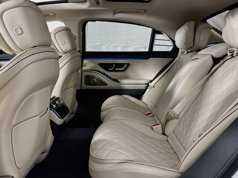 New 2026 Mercedes-Benz S 580e 4MATIC Sedan image 7