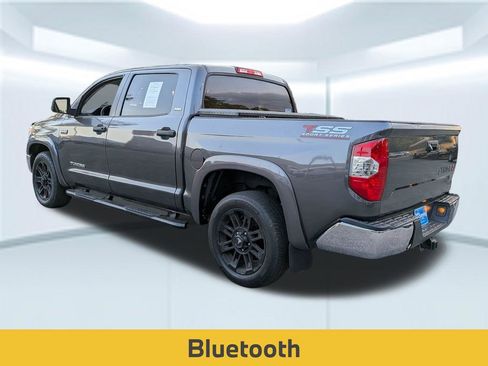 Used 2016 Toyota Tundra SR5 w/ SR5 Upgrade Package image 2