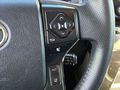 Certified 2022 Toyota 4Runner TRD Off-Road Premium image 25